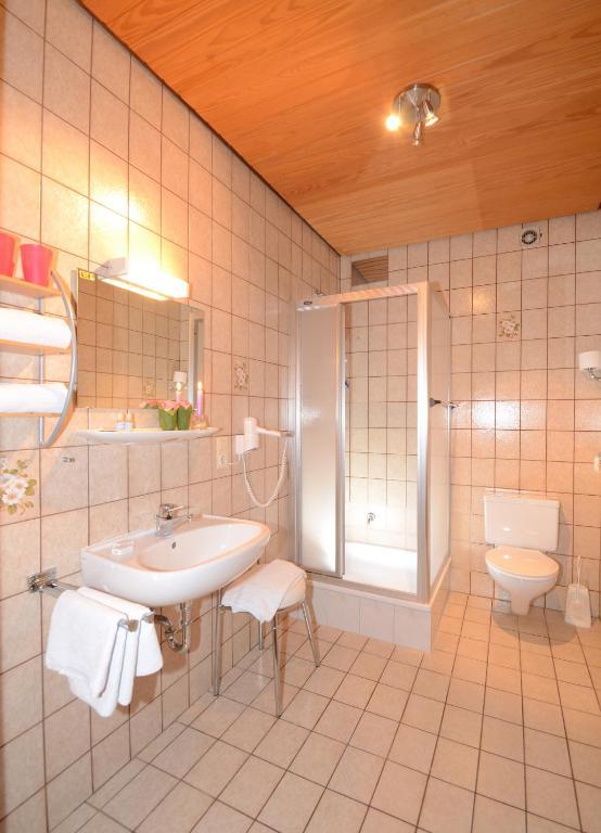Gasthof Zur Post Hotel Und Parkplatz Vohenstrauss Kamer foto