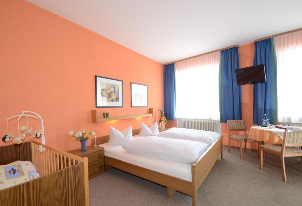 Gasthof Zur Post Hotel Und Parkplatz Vohenstrauss Kamer foto