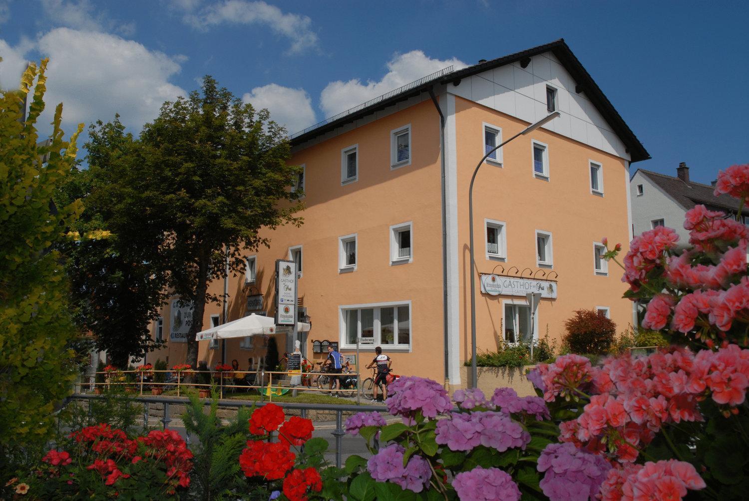 Gasthof Zur Post Hotel Und Parkplatz Vohenstrauss Buitenkant foto