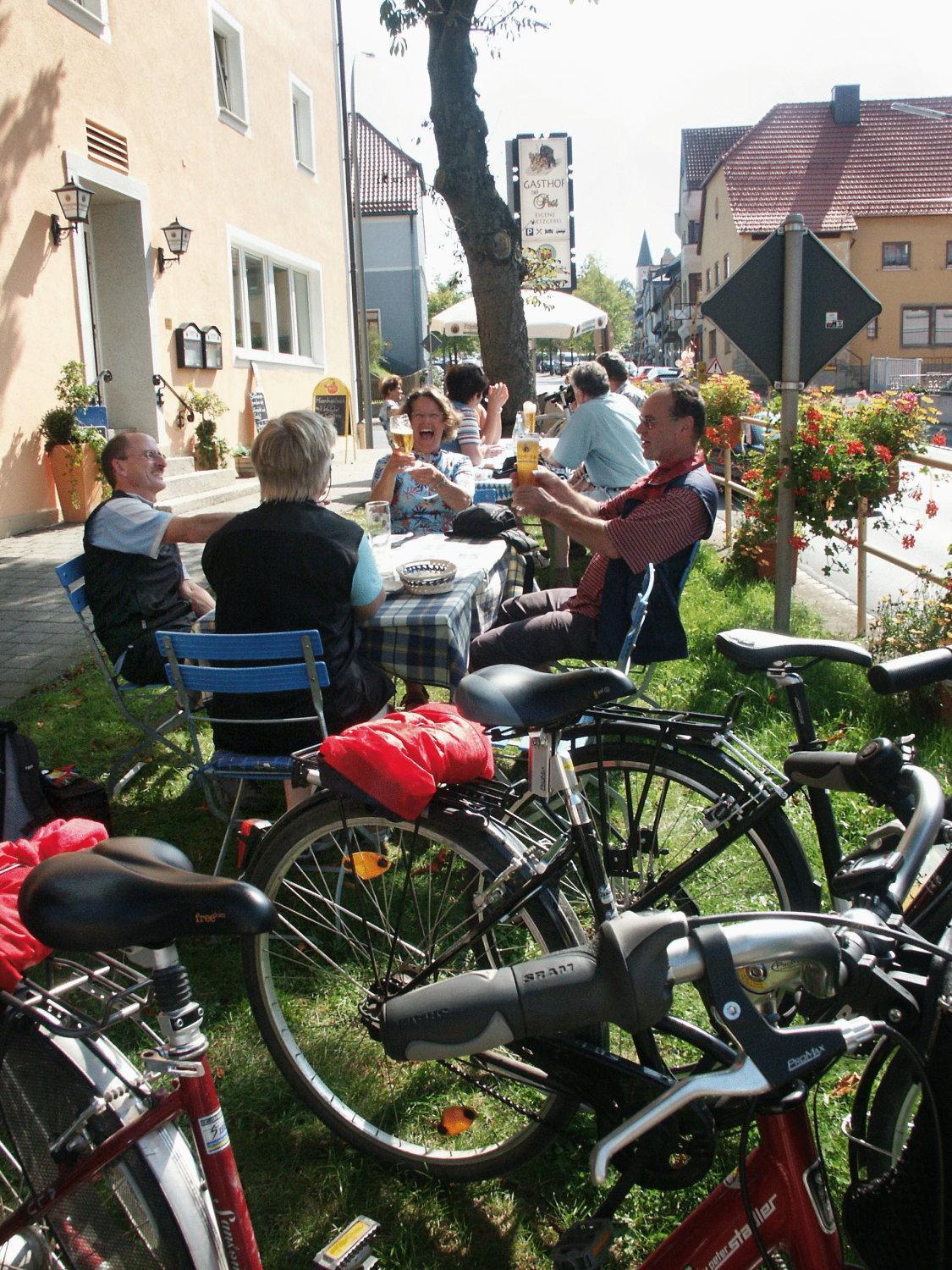 Gasthof Zur Post Hotel Und Parkplatz Vohenstrauss Buitenkant foto
